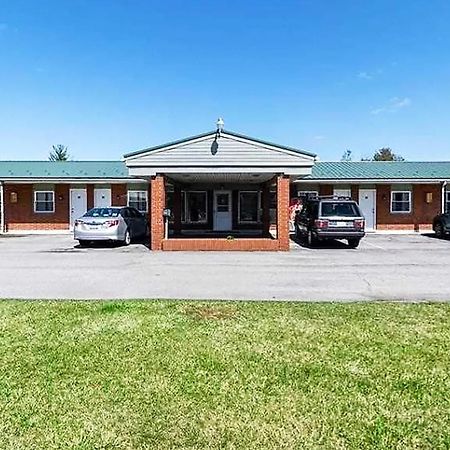 Best Travel Inn Philipsburg Philipsburg  Экстерьер фото